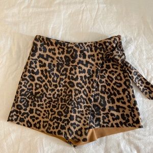 Zara short/skirt high waisted Leopard print